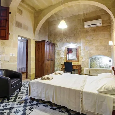 Tal Blata Villa Għarb