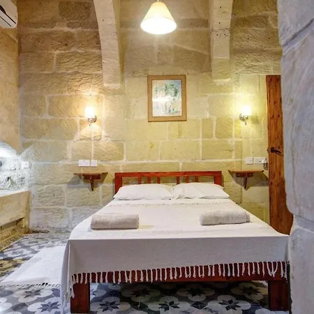 Tal Blata Għarb